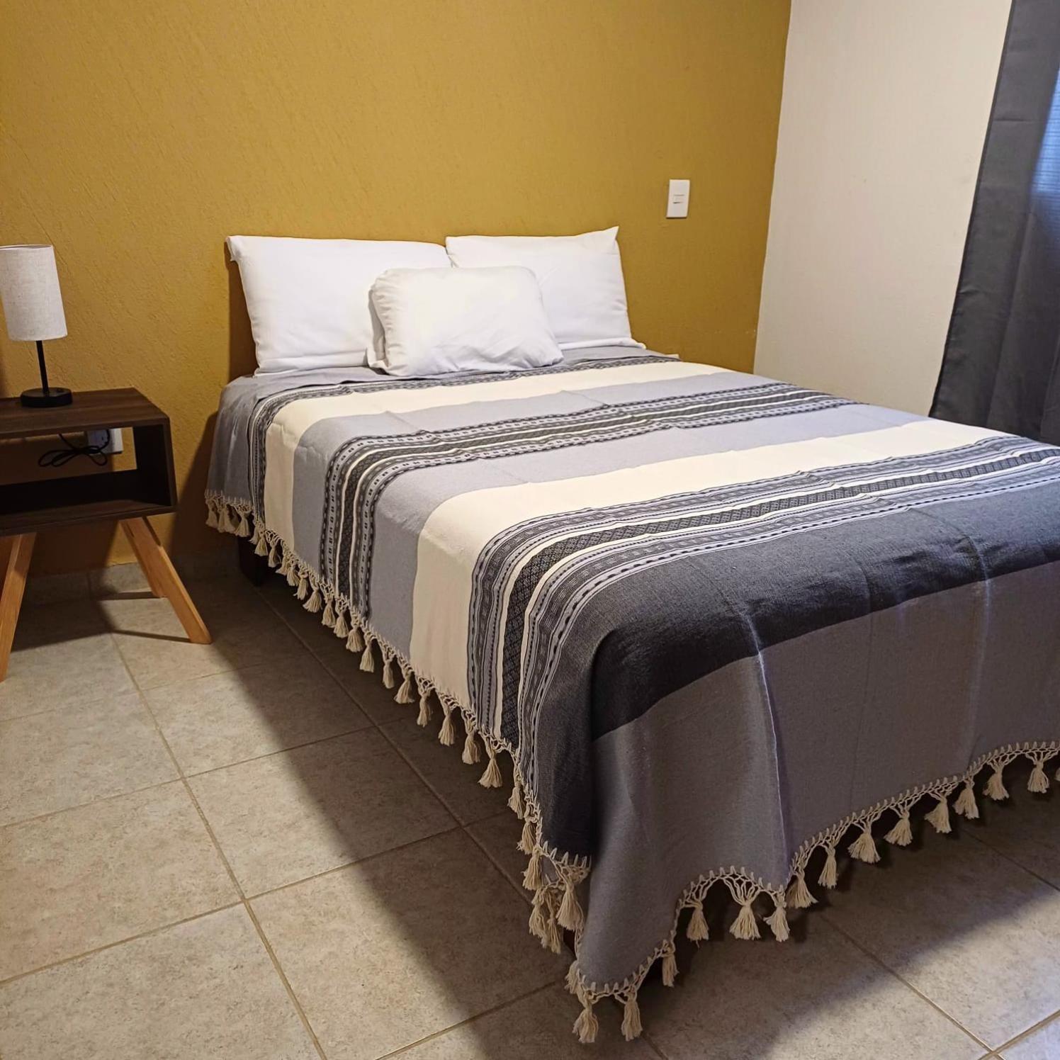 Departamento Vistas De Patzcuaro Con Terraza Vista Hacia El Lago 外观 照片